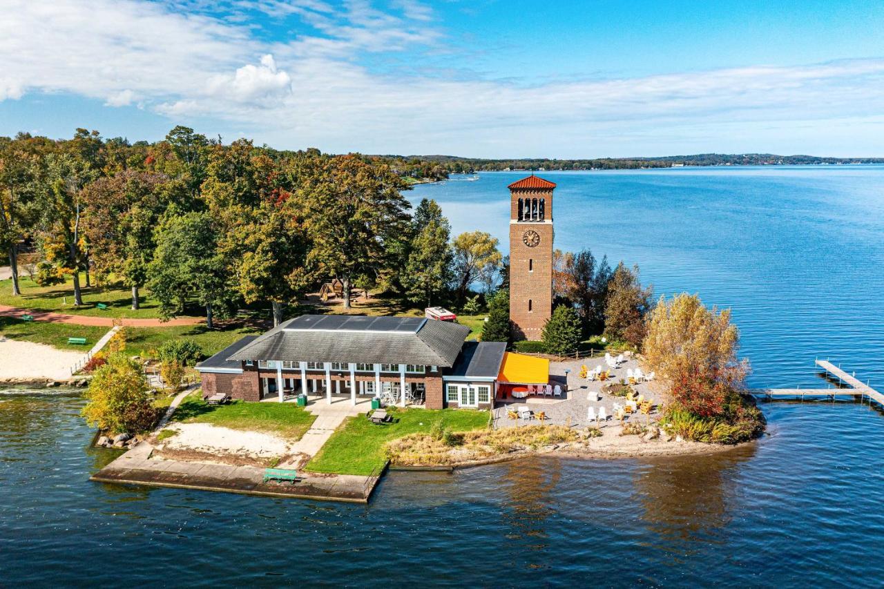 Pet-Friendly Loft Vacation Rental With Fire Pit! Bemus Point Luaran gambar